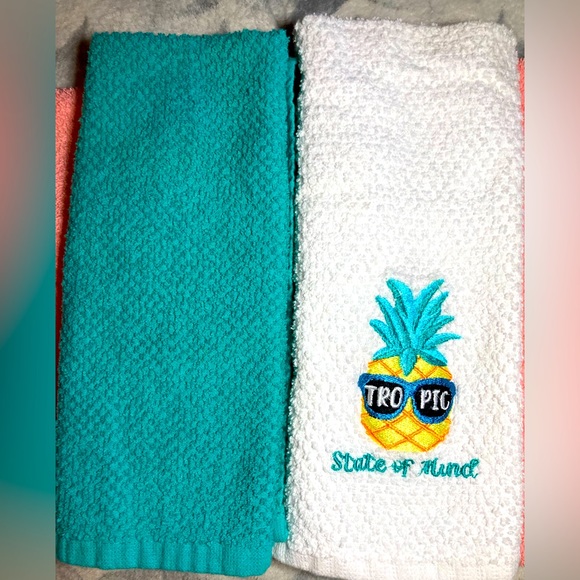 The Pioneer Woman Kitchen Pineapple Kitchen Towels Poshmark